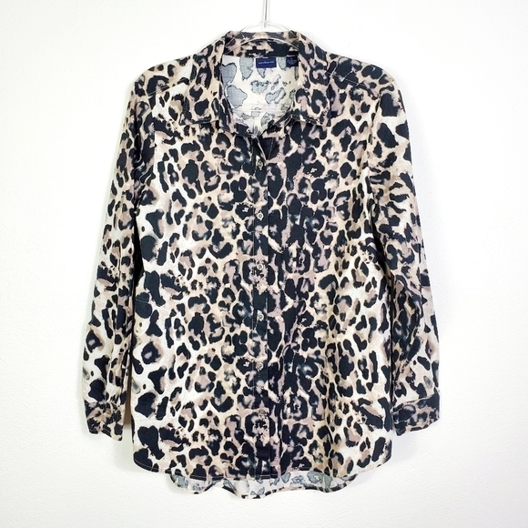 WESTBOUND ANIMAL PRINT BUTTON FRONT BLOUSE - Picture 1 of 5